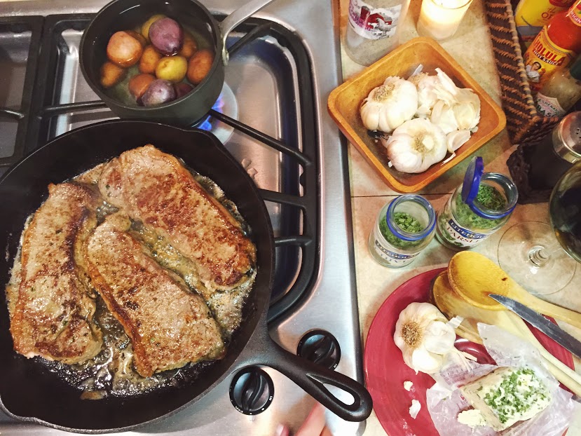 Read more about the article Pan Seared New York Steak with Herb Butter